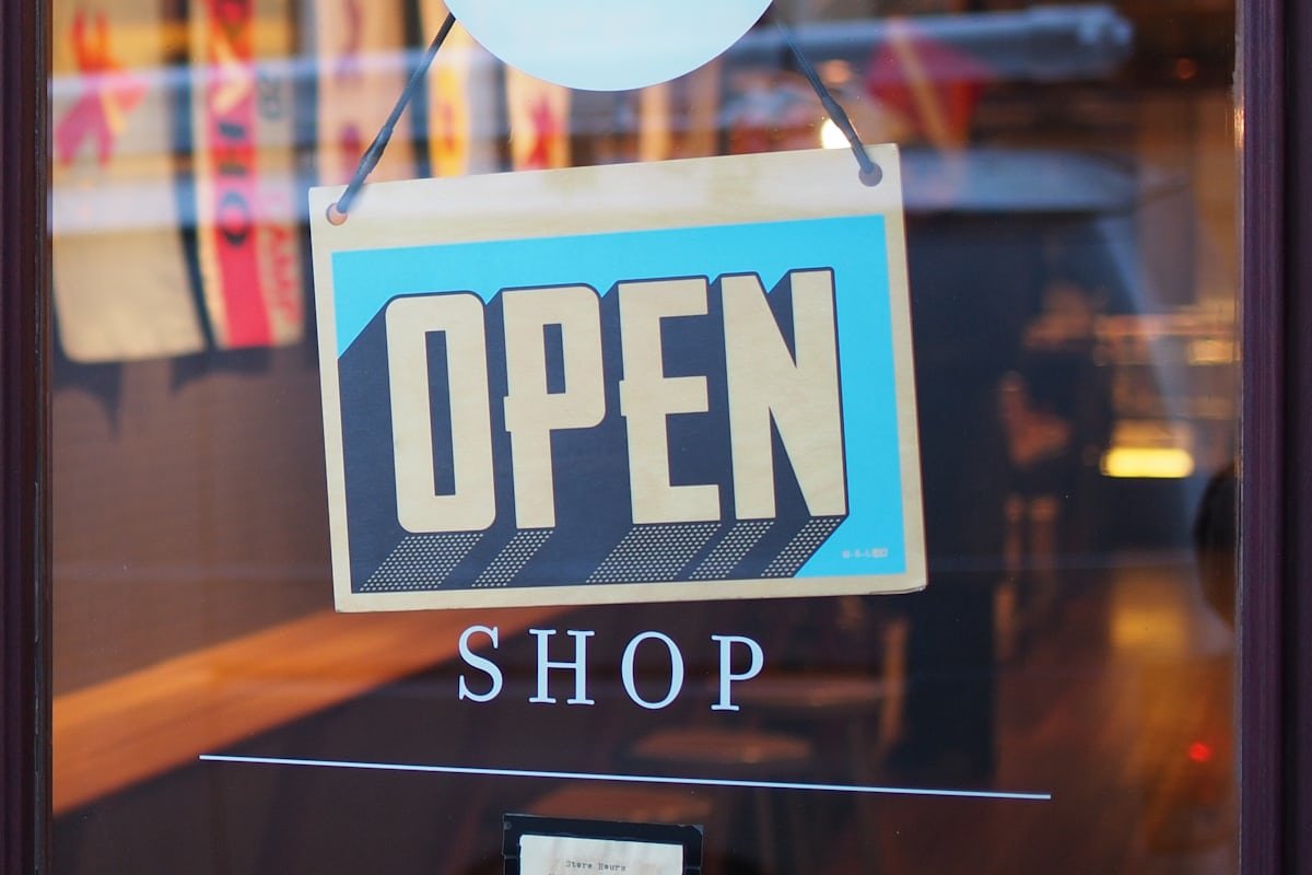 Shopify vs WooCommerce: Which Is Right for You?